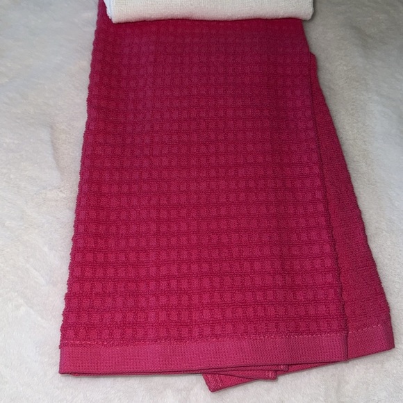 ENVOGUE Valentines Day Set of 3 100% Cotton Kitchen Towels New - Picture 3 of 7